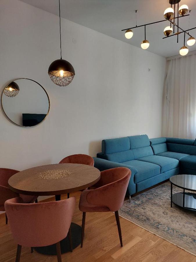 Appartamento Kej Danube Lux Free Garage Novi Sad Esterno foto